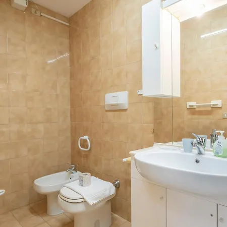 Apartment Guesthost - Relax & Spacious X6 Udine