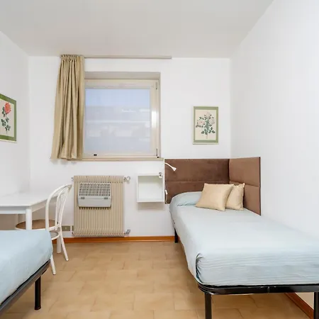 Guesthost - Relax & Spacious X6 Apartment Udine